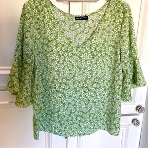 Green & White Dainty Floral Ruffle Sleeve Blouse boho coquette fairy girly